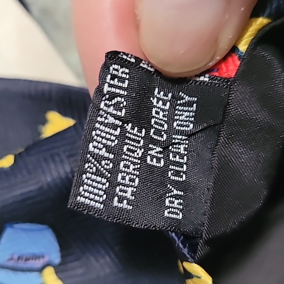 Vintage Pooh Tie - Picture 6 of 12